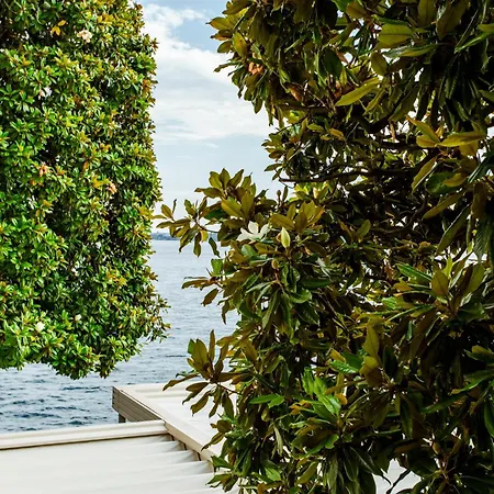 Bella Riva Gardone Riviera